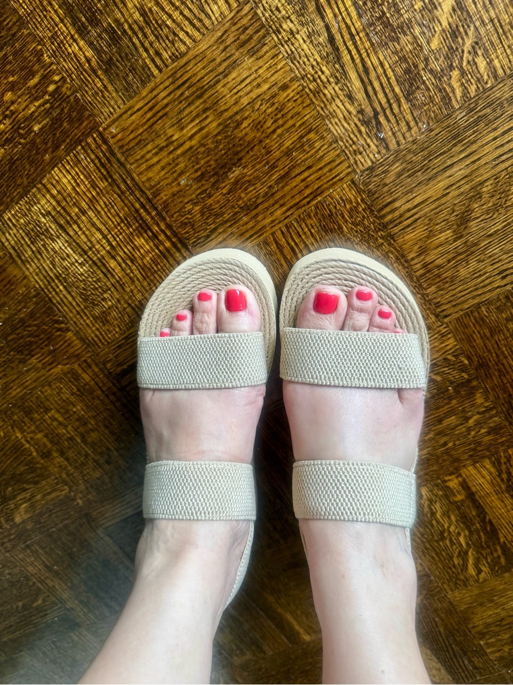 Beige Strap Lightweight Women’s Sandals Size 8/8.5